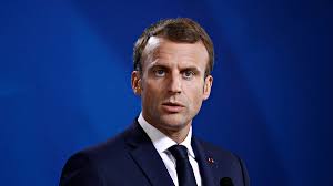 En direct — après la gifle, bain de foule à valence pour emmanuel macron. Isbxy5eigdd4 M