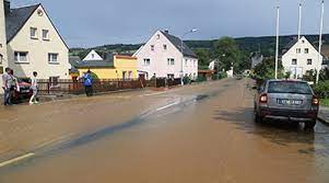 Über 10.000 kletterrouten sind im klettergebiet nördlicher. Gewitter Richten Schaden An Verletzte Durch Blitzeinschlage Wetternews Wetteronline