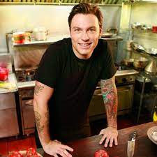 Chuck Hughes Becomes The First Canadian Chef To Beat Bobby Flay On Iron Chef