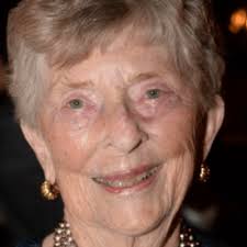 Warren's Phantom Theater Throws a Family Reunion That's 'Pure Gold'