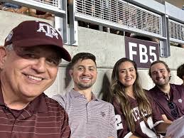 A big shoutout to Seth Sullivan, director of the Zachry Leadership Program!  👏 With a passion for mentoring future leaders, Seth believes in the power  of engagement both