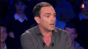 Yann moix a porté des accusations graves dans l'émission on n'est pas couché diffusée sur france 2 samedi soir. Yann Moix Dans Liberation Tribune Contre La Police Face Au Migrants Video A L Appui Info People Cinema Nouveautes Tele Com