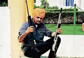 He started his career with lyrics of the song sung by ninja and his singing career with duet song. Punjabi Singer Sidhu Moose Wala Caught Driving With Tinted Windows Let Off With A Challan Hindustan Times