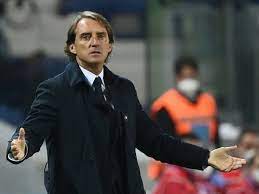 Roberto mancini ist der vater von andrea mancini (vereinslos). Trainer Roberto Mancini Fehlt Italien Auch Mehrere Spieler Fallen Aus