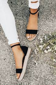 Three young women crush model cars barefoot and with sandals. 84 Shoe Crush Ideas Cute Shoes Fashion Heels