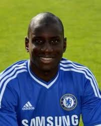Demba ba furious in paris after an incident during the game. Demba Ba Chelsea Fc Wiki Fandom