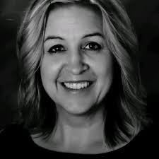 Deidra Enos's Instagram, Twitter & Facebook