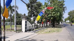 Gratis untuk komersial tidak perlu kredit bebas hak cipta. Laluan Pejalan Kaki Berbumbung In English