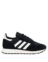 Heute ringen die massen um die sportlichen herren schuhe sneaker modelle, zum beispiel aus kollektionen der stars the weeknd und rihanna, die für die marke puma schuhdesigns entwarfen. Adidas Herren Sneaker Low In Schwarz Stylight