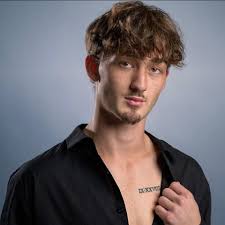 We are having a car themed birthday for my little future car enthusiast, he  turns 3 next month. Looking for a large group of cars to parade cruise in  front of the