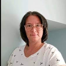 Katy Cloutier's Instagram, Twitter & Facebook