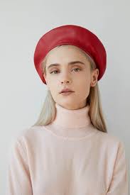Beret Red Leather Red Beret French Beret Beret Hats For Women Raspberry Beret Tam Aesthetic Hat Retro Hat 90s Clothing Women S Hat In 2021 Leather Beret French Beret Aesthetic Hat