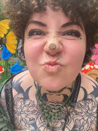 Scarborough Renaissance Faire experience with mud lady and lost phone return