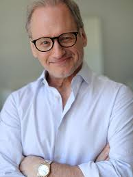 I never had the privilege of working with Betsy Parrish when I was training  to be an actor, but when I returned to teach at @stellaadler almost 10  years ago I had