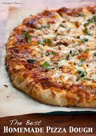 عجينة بيتزا مثالية على مستوى المطاعم In 2020 Perfect Homemade Pizza Homemade Pizza Crust Recipe Best Pizza Dough Recipe