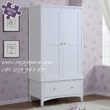 Lemari baju anak kayu,kami mejual perlengkapan kamar buah hati anda dengan konsep warna yang sangat anak gemari hello ketty, yang elegan juga. Lemari Pakaian Anak Harga Murah Minimalis Rajajepara Com