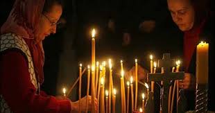 Acatistul sf imparati constantin si elena. Acatistul Sf ImpÄƒraÈ›i Constantin È™i Elena È™i TradiÈ›ia Bujorilor Din Ajunul SÄƒrbÄƒtorii Buna Ziua Iasi Bzi Ro