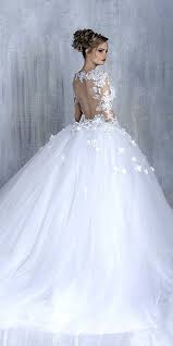 Le scarpe dovranno darvi stabilità e aiutarvi a mantenere una postura regale durante tutta la giornata. Tagli Ritagli E Coriandoli Erikasternlove Ball Gowns Wedding Bridal Dresses Ball Dresses