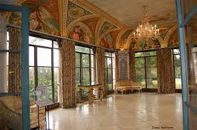 Milwaukee avenue vernon hills, illinois 60661. Cuneo Mansion John A Mallin
