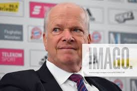 Thomas Weyer's Instagram, Twitter & Facebook