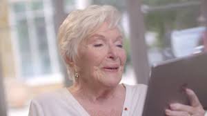 Archives secrètes (France 3) : Line Renaud et ses relations "mère-fille"  avec Muriel Robin et Claude Chirac