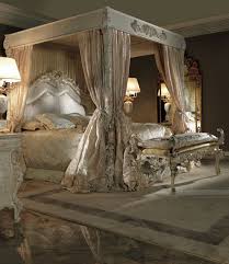 Extravagant Luxurious 4 Poster Bed Bedroom Interior Design Luxury Luxury Furniture Luxurious Bedrooms