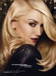 Gwen Stefani In 2020 Gwen Stefani Style Gwen Stefani Hair Gwen Stefani