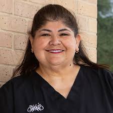 Nora Aguinaga's Instagram, Twitter & Facebook