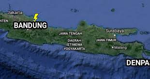 Sama aja kayak naik kereta api biasanya. Naik Kereta Dari Bandung Ke Denpasar Ternyata Ada Jejak Langkah Si Prince