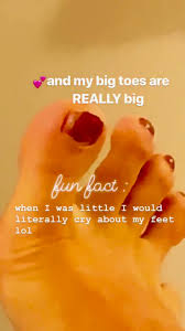 Daniela Gomezs Feet << wikiFeet