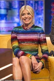 Naponline.org showbiz daily mail online uk showbiz. Holly Willoughby Reveals She Doesn T Want Her Children To Follow In Her Showbiz Footsteps Daily Mail Online