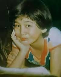 Mengenang sekelumit kisah masa kecil nike ardilla. Foto Nike Ardilla Waktu Masih Kecil Memory Nike Ardilla Facebook