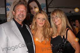 Lively was born ernest wilson brown, jr. Photos And Pictures Blake Lively With Father Ernie Lively And Mother Elaine Lively Arriving At The Premiere Of The Sisterhood Of The Traveling Pants 2 At The Ziegfeld Theatre In New