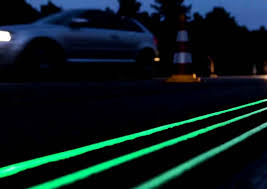 Glow in the dark is a matte paint that brushes on to create a luminous effect in the dark up to two hours when fully charged by natural or artificial light. Outdoor Glow In The Dark Paint Glow In The Dark Powder Glow In The Dark Paint Glow In The Dark Stones Glow Technology