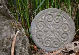 Ornament Wunderling Iris Wolf Beton Giessen Kurse Wettingen Aargau Trittsteine Garten Kreativ Basteln Mit Beton
