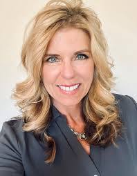 Amanda Heinz's Instagram, Twitter & Facebook