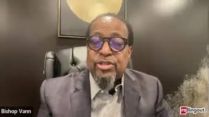 Bishop Edgar L. Vann II gives advice to leaders seeking a relationship with  God