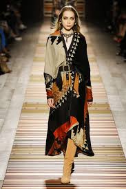 Un punto di incontro e scambio per appassionati di storia del costume e. Stile Etnico Autunno Inverno 2018 2019 Foto Stylosophy