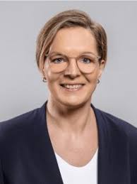 Dach-Wand-Anschlüsse einfach herstellen mit FLECK ECO FORM EASY