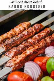 Koobideh Kabob Are The Most Juicy And Amazingly Flavorful Middle Eastern Ground Meat Kebabs Ever This Classic Persian Kebab Recipes Persian Kabob Recipe Food