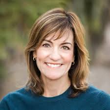 Let's talk about the power of following up. It's one of the most  underestimated moves in a job search. Over the weekend I was catching up  with family, and two conversations reminded