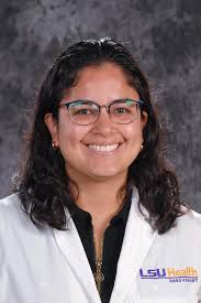 Dr. Elizabeth Jee, PGY-1, was recently awarded an Ochsner Patient  Experience Pin. These pins serve as a method for Ochsner to acknowledge  team members who exceed expectations and consistently demonstrate their  values.