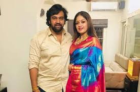 Hailing from a family of watch full 2k trailer from the movie raja marthanda starring: Chiranjeevi Meghna Were Expecting Their First Child Chiranjeevi Sarja Demise Pregnant Meghna Raj In Shock