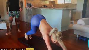 Brazzers Porno - XXX BULE