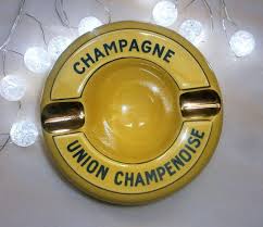 L Endroit Ou Acheter Et Vendre Tout Le Fait Main French Art Deco French Antiques Ashtray