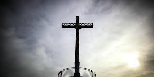 L'essentiel au lever du jour, l'effroyable nouvelle s'est répandue comme une traînée de poudre dans les rues d'aiguillon. Lot Et Garonne La Croix Du Pech De Berre Un Symbole De La Reconquete