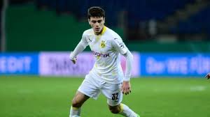 €65.00m* sep 5, 2001 in london, england. Fifa 21 Future Stars 3 Players Who Should Get Cards