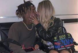 Juice wrld's bio and a collection of facts likebio, net worth, death, death reason, rapper, dies at 21, girlfriend, full name, famous, age, facts, wiki, family, brother, awards, parents, albums, biography, birthday, news, songs, tour, funeral, nationality, ethnicity and more can also be found. Rapper Juice Wrld S Girlfriend Was Pregnant When He Died But Lost The Baby From Grief 247tvnews