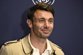 Dupont guarantees spotlight firmly