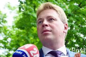 Экс-губернатор Севастополя получил три с лишним года тюрьмы